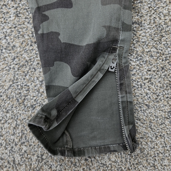 True Religion Camo Cargo Pants Utility Leggings Green Pockets Stretch Womens 24 - Picture 14 of 16
